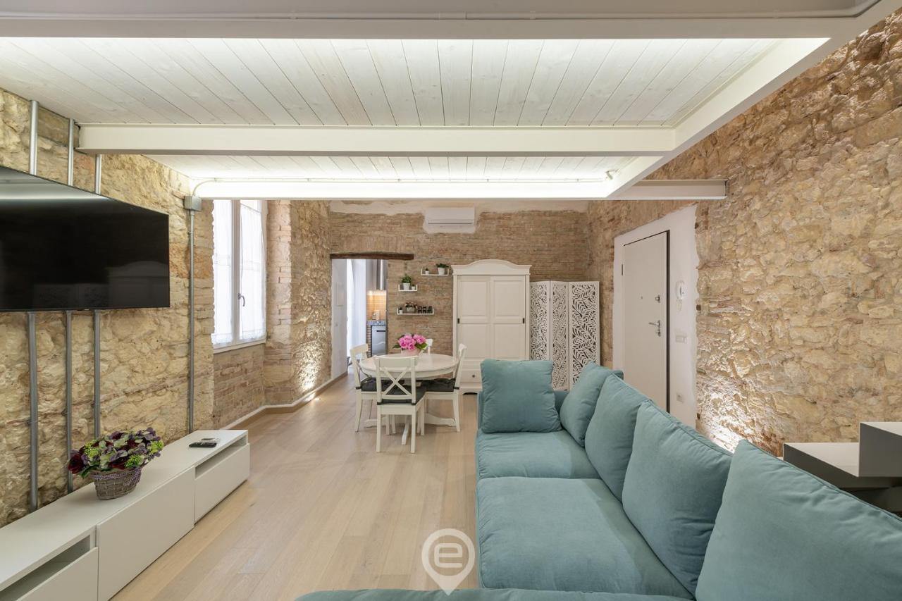 Апартаменты Adriana'S New Loft Кальяри Экстерьер фото